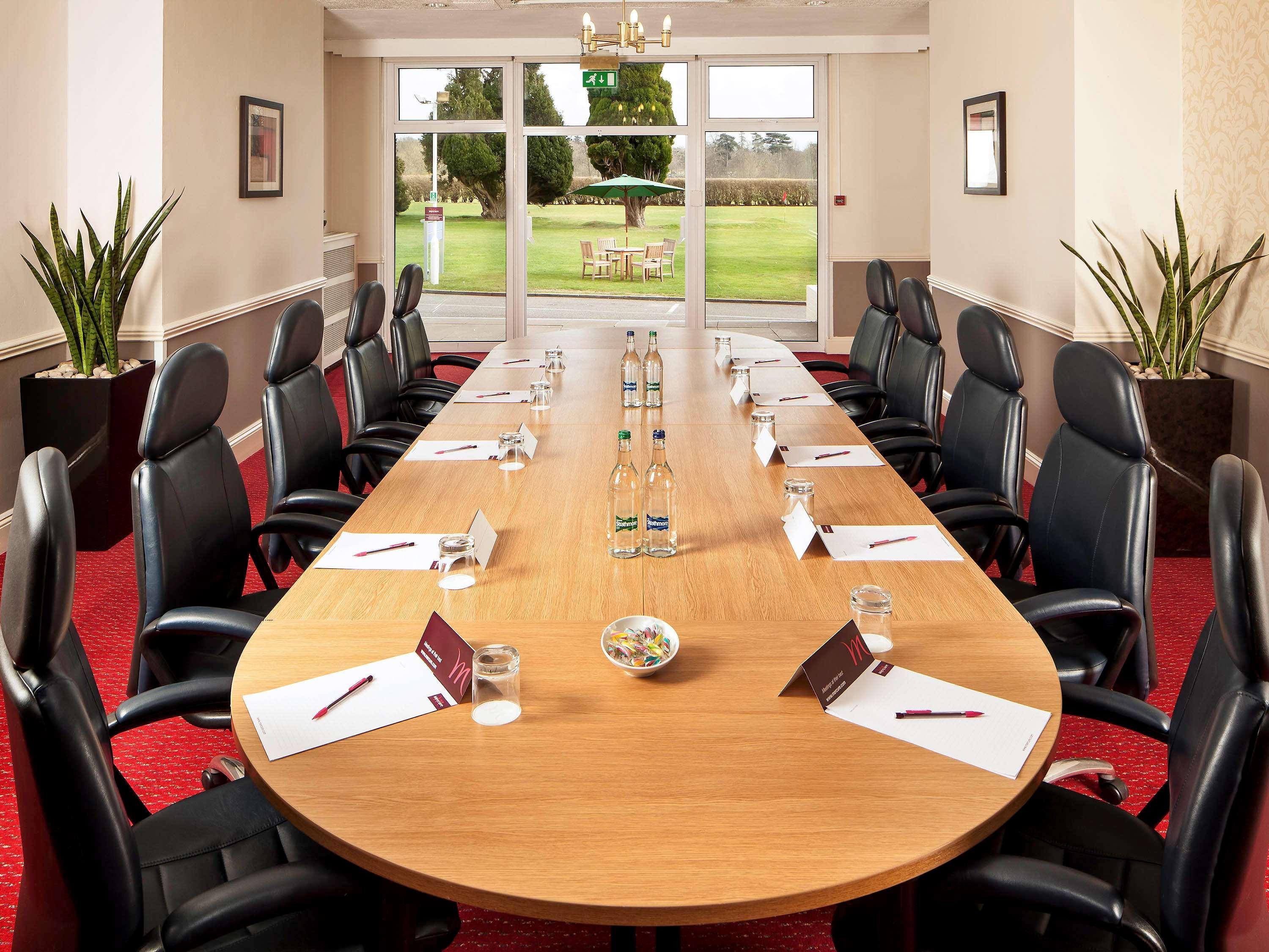 Mercure Maidstone Great Danes Hotel Экстерьер фото