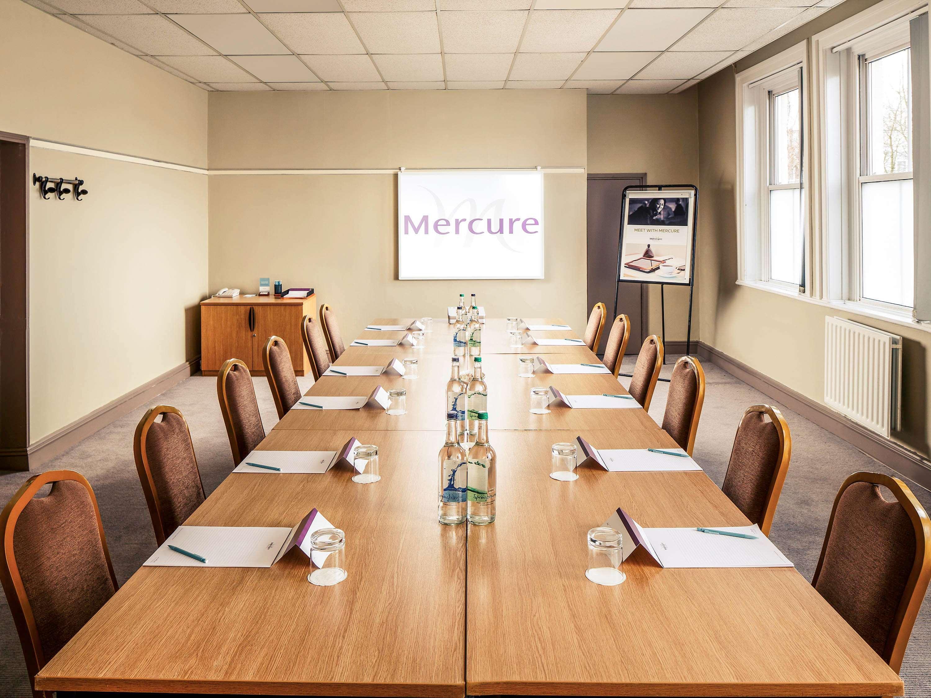Mercure Maidstone Great Danes Hotel Экстерьер фото
